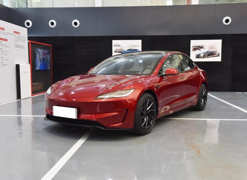 Model 3销量下滑严重，看来是国产竞品的冲击力度太大